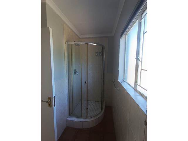 To Let 2 Bedroom Property for Rent in Greenstone Hill Gauteng