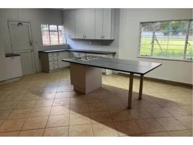 To Let 4 Bedroom Property for Rent in Bredell Gauteng