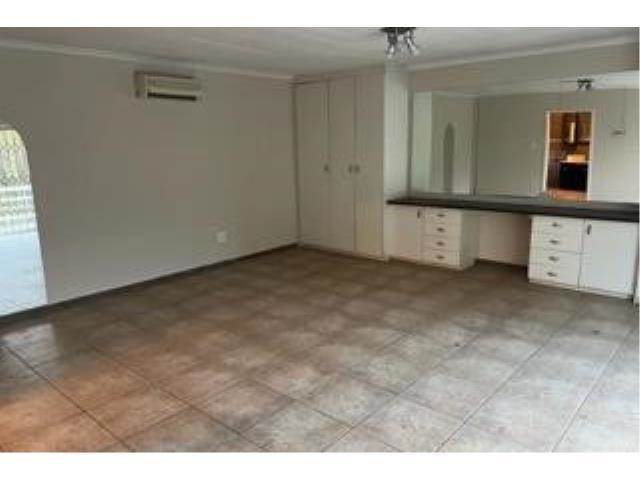 To Let 4 Bedroom Property for Rent in Bredell Gauteng