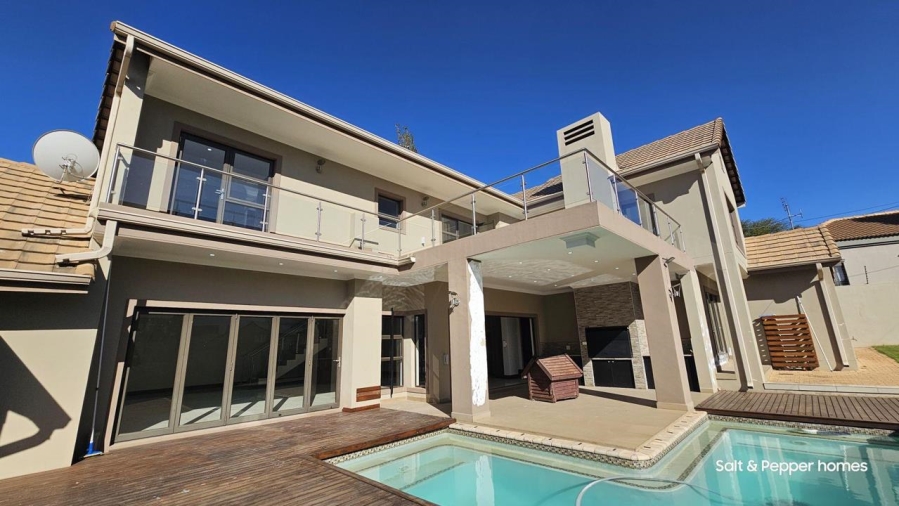 5 Bedroom Property for Sale in Waterkloof Ridge Gauteng