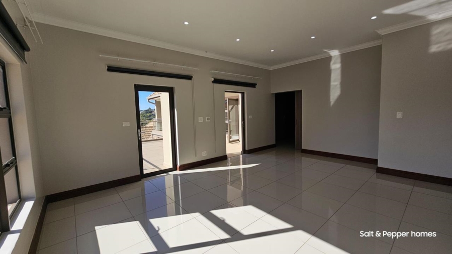 5 Bedroom Property for Sale in Waterkloof Ridge Gauteng