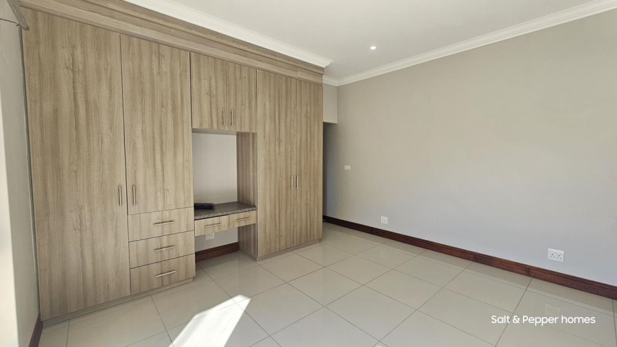 5 Bedroom Property for Sale in Waterkloof Ridge Gauteng