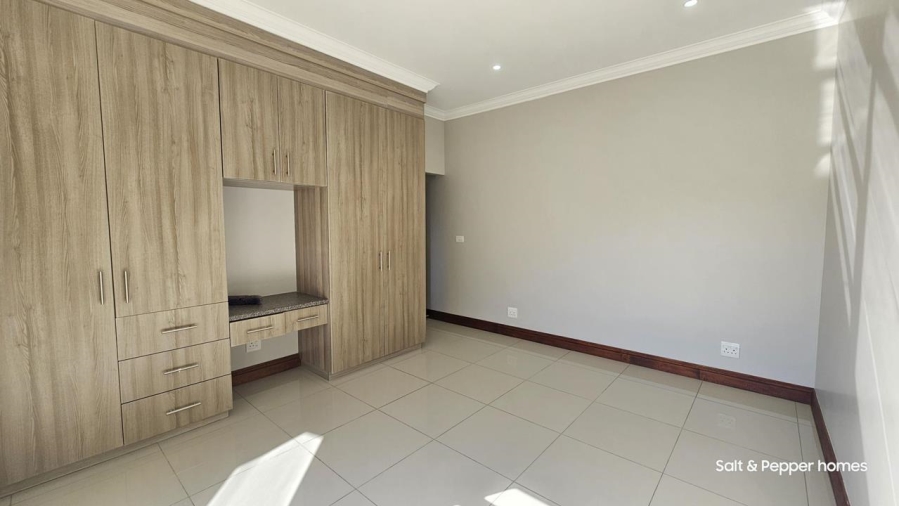 5 Bedroom Property for Sale in Waterkloof Ridge Gauteng