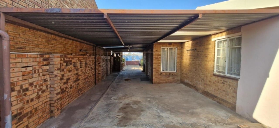 3 Bedroom Property for Sale in Lenasia Gauteng