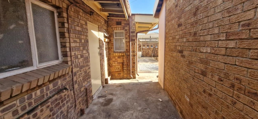 3 Bedroom Property for Sale in Lenasia Gauteng