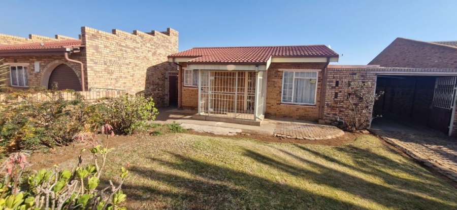 3 Bedroom Property for Sale in Lenasia Gauteng