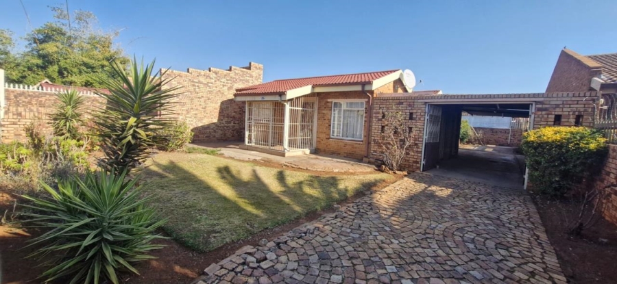 3 Bedroom Property for Sale in Lenasia Gauteng