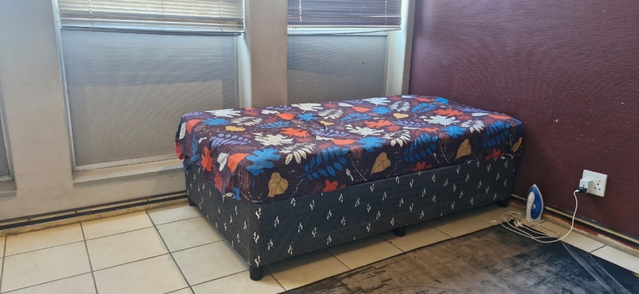 1 Bedroom Property for Sale in Braamfontein Gauteng