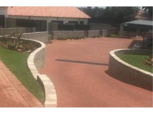 To Let 2 Bedroom Property for Rent in Bedfordview Gauteng