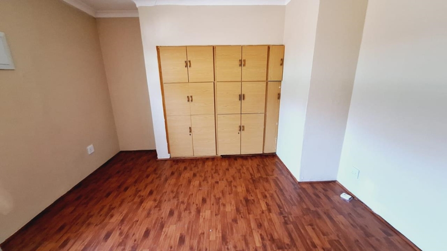 6 Bedroom Property for Sale in Crosby Gauteng