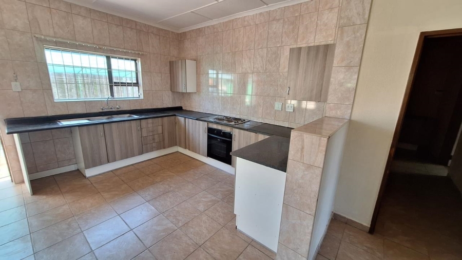 6 Bedroom Property for Sale in Crosby Gauteng