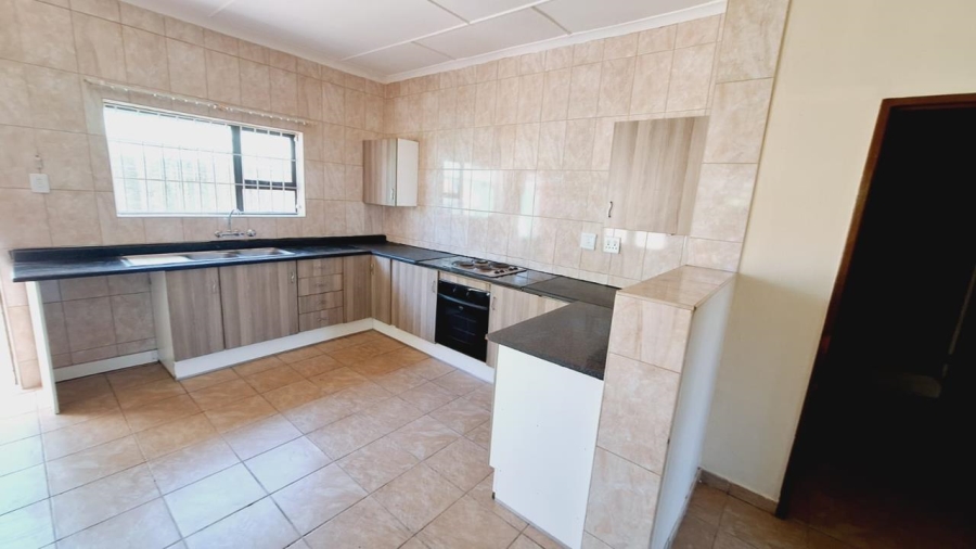 6 Bedroom Property for Sale in Crosby Gauteng