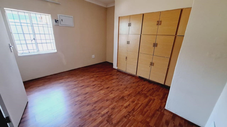 6 Bedroom Property for Sale in Crosby Gauteng