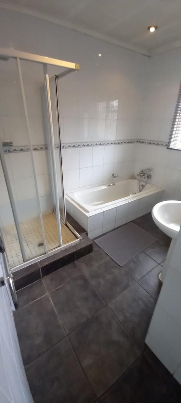 3 Bedroom Property for Sale in Lenasia Gauteng