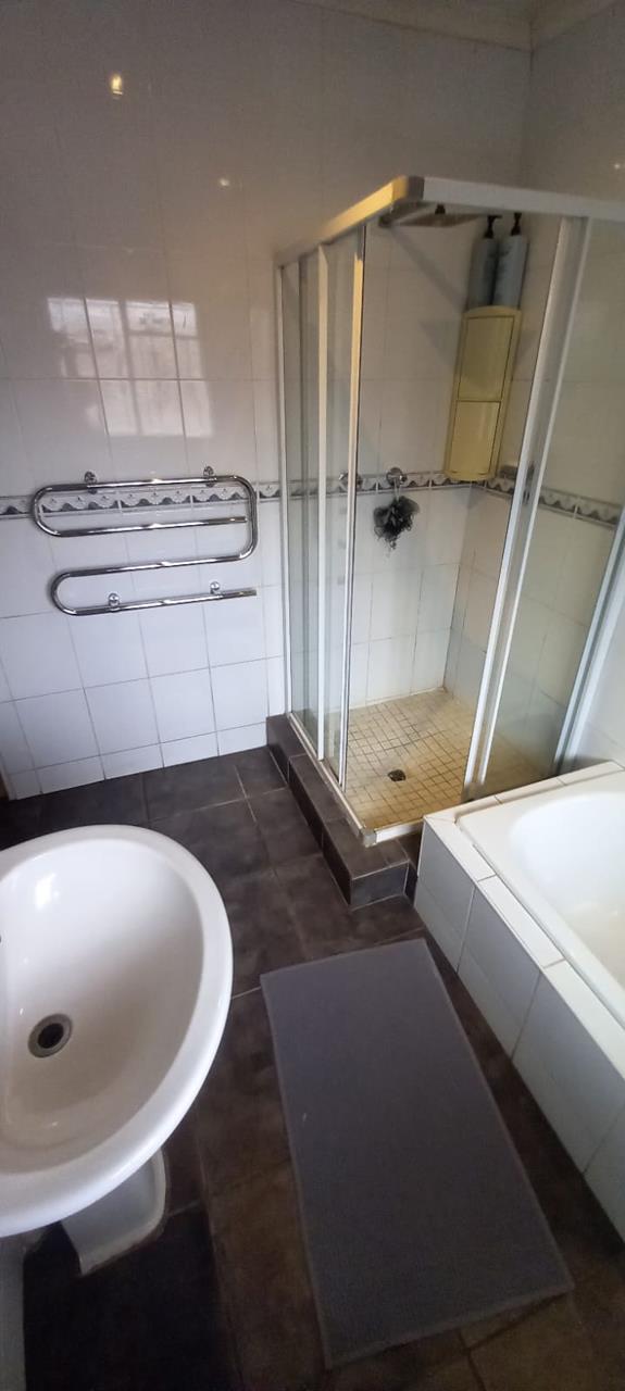 3 Bedroom Property for Sale in Lenasia Gauteng