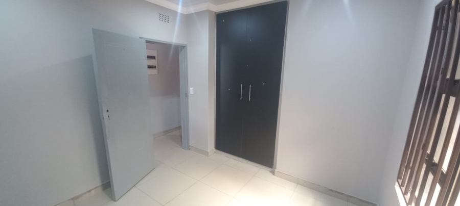 3 Bedroom Property for Sale in Lenasia Gauteng