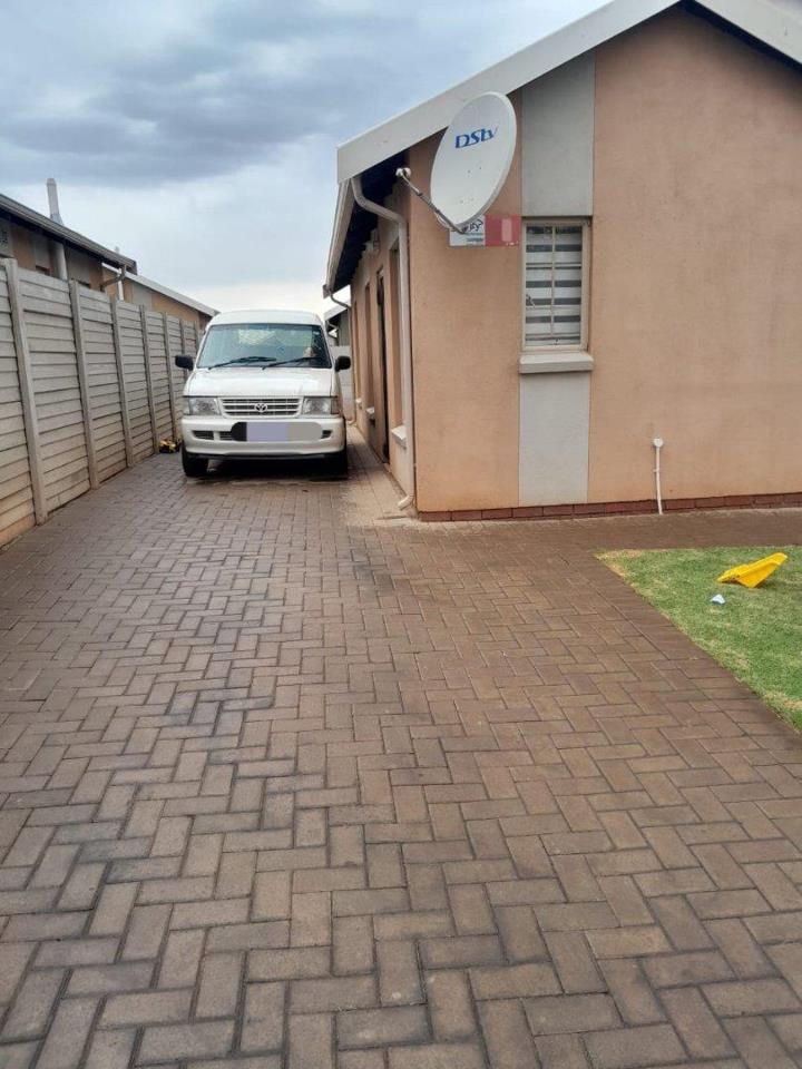 3 Bedroom Property for Sale in Sky City Gauteng