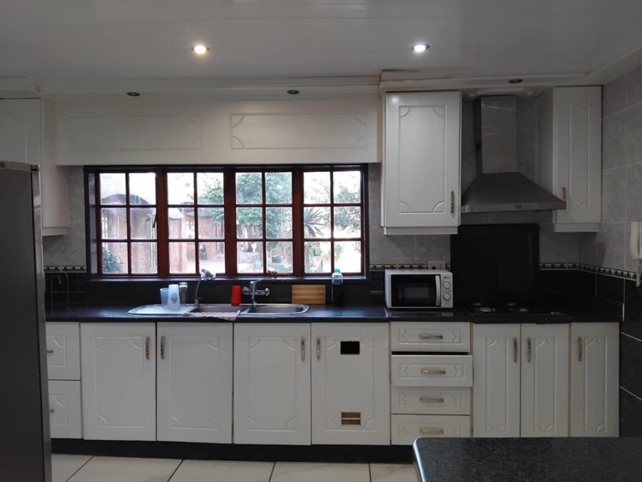 3 Bedroom Property for Sale in Grootfontein Country Estate Gauteng