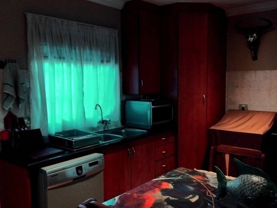 2 Bedroom Property for Sale in Annlin Gauteng