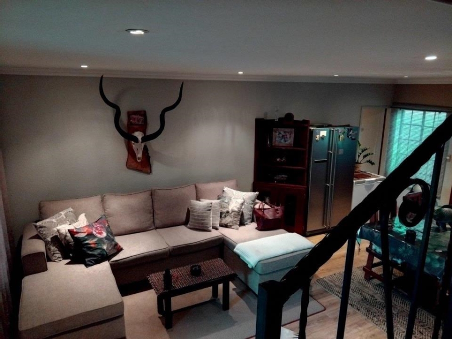 2 Bedroom Property for Sale in Annlin Gauteng