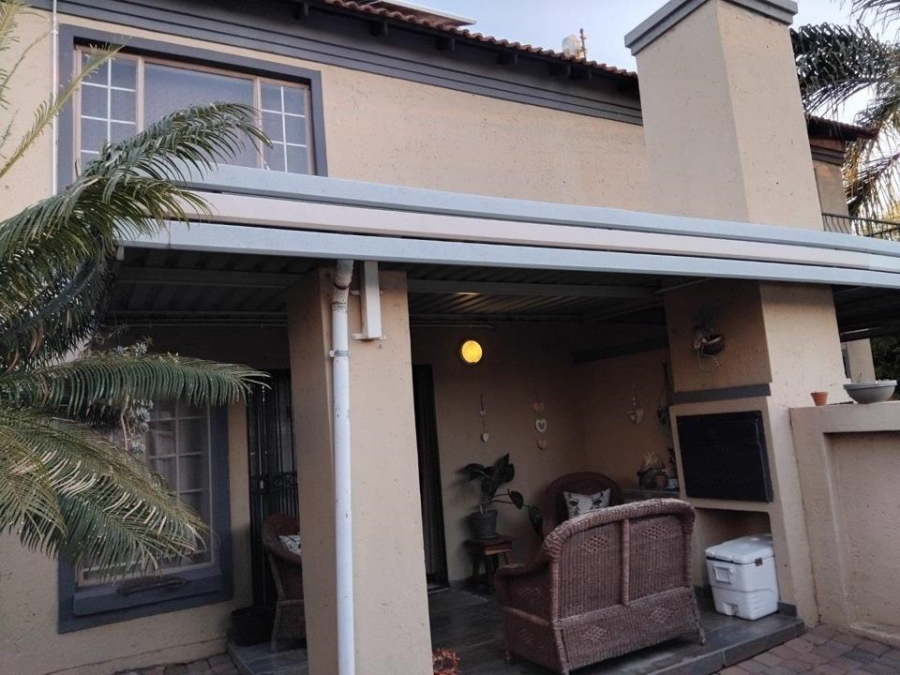 2 Bedroom Property for Sale in Annlin Gauteng