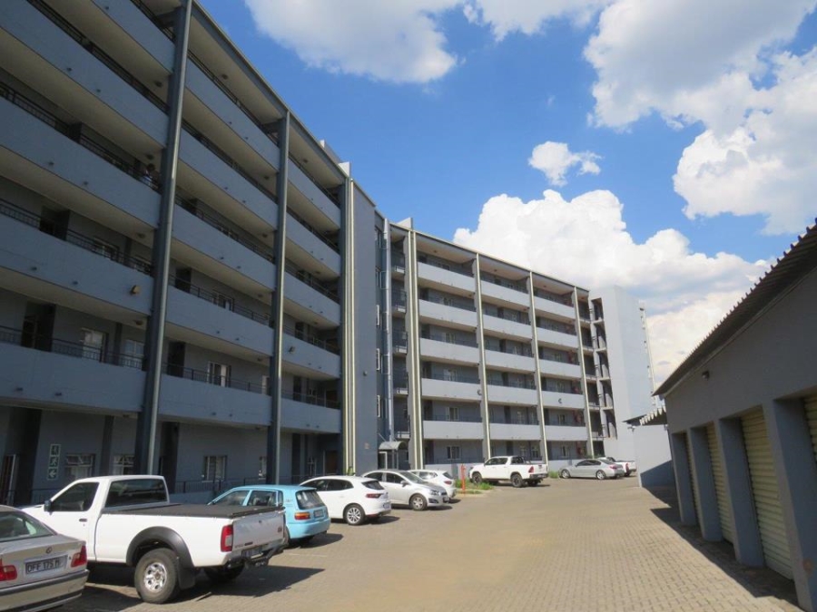 2 Bedroom Property for Sale in Menlyn Gauteng