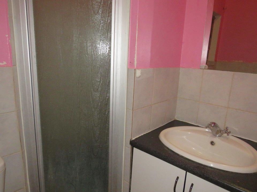 2 Bedroom Property for Sale in Menlyn Gauteng