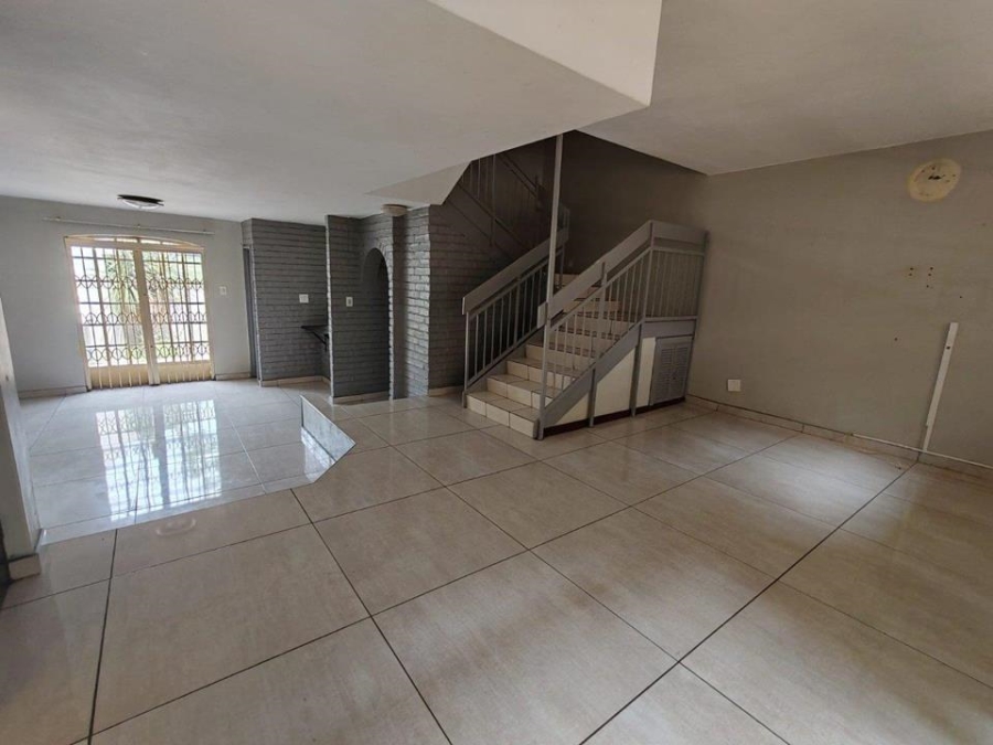 4 Bedroom Property for Sale in Sunnyside Gauteng