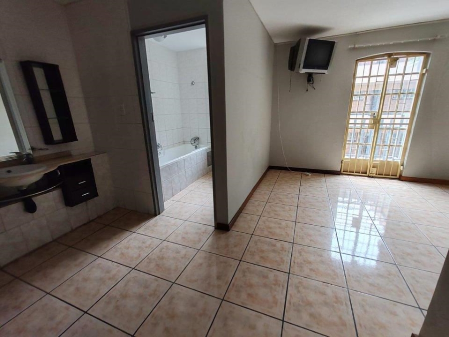 4 Bedroom Property for Sale in Sunnyside Gauteng