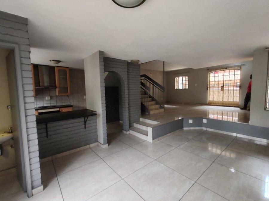 4 Bedroom Property for Sale in Sunnyside Gauteng