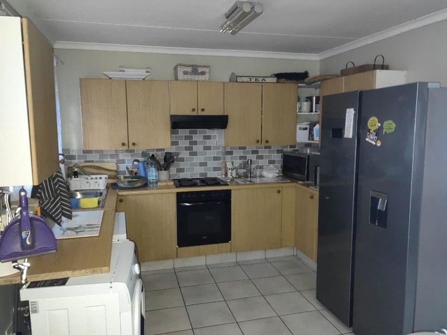 2 Bedroom Property for Sale in Waterkloof Park Gauteng