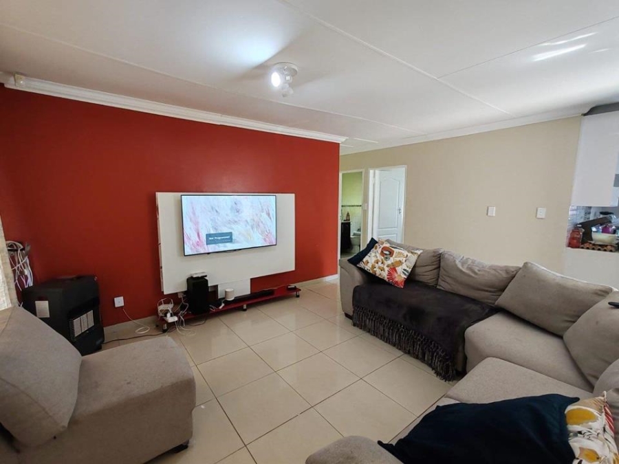 3 Bedroom Property for Sale in Hartebeeshoek Gauteng