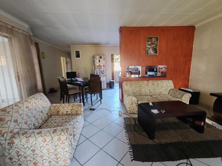 3 Bedroom Property for Sale in East Lynne Gauteng