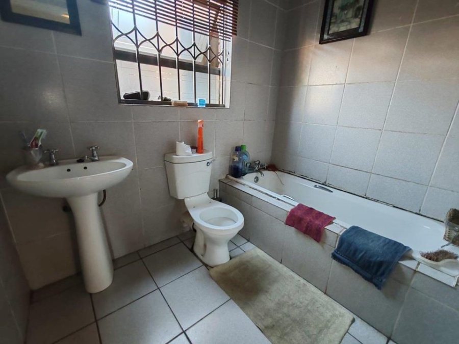 3 Bedroom Property for Sale in East Lynne Gauteng