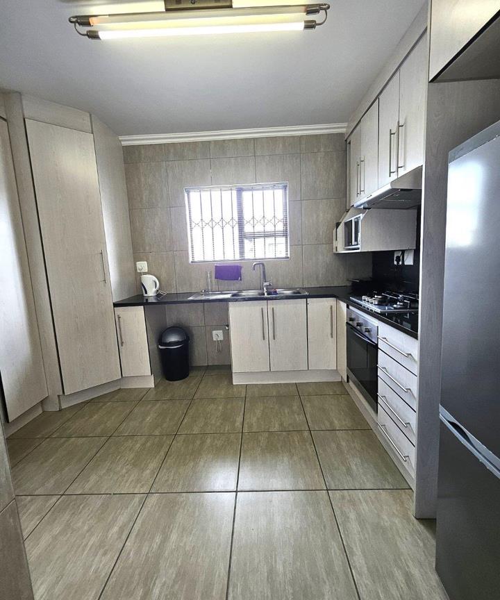 3 Bedroom Property for Sale in Halfway House Gauteng