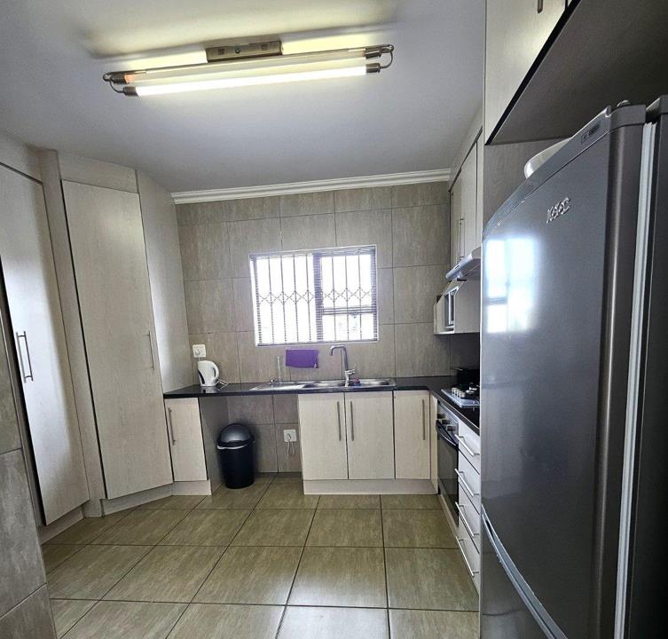 3 Bedroom Property for Sale in Halfway House Gauteng