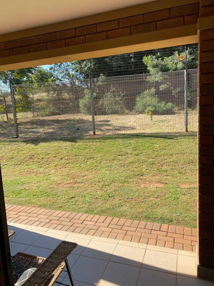 2 Bedroom Property for Sale in Olympus Heights Estate Gauteng