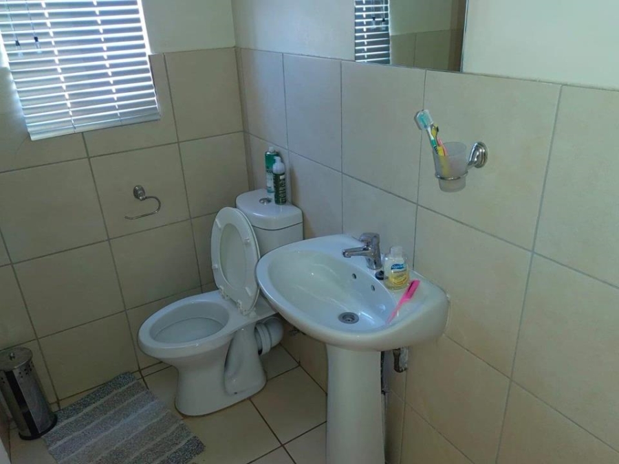 To Let 3 Bedroom Property for Rent in Karenpark Gauteng