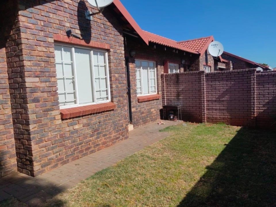 To Let 3 Bedroom Property for Rent in Karenpark Gauteng