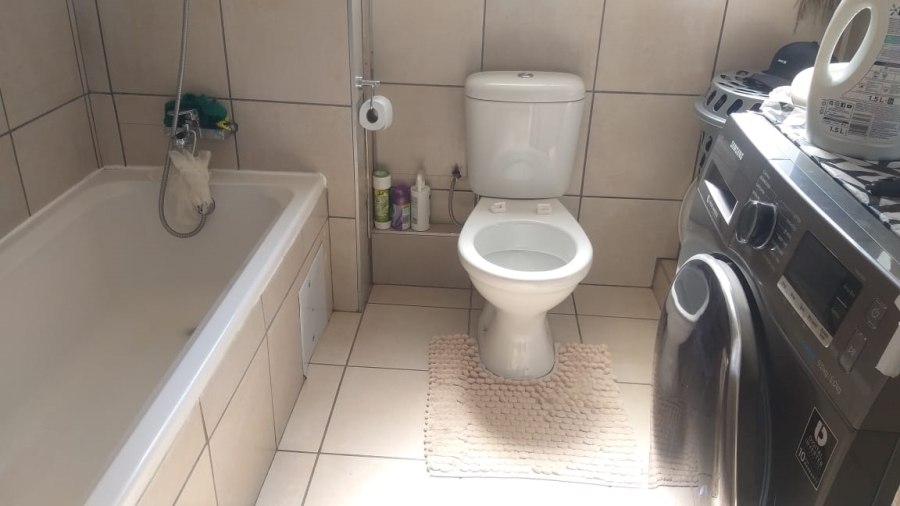 4 Bedroom Property for Sale in Sunnyside Gauteng