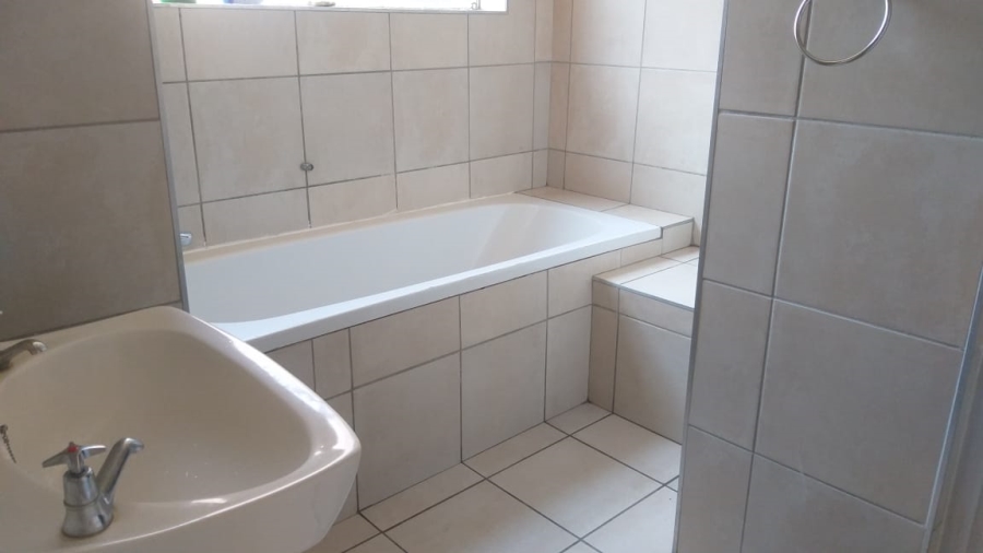 4 Bedroom Property for Sale in Sunnyside Gauteng