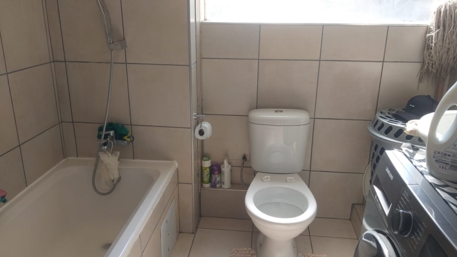 4 Bedroom Property for Sale in Sunnyside Gauteng