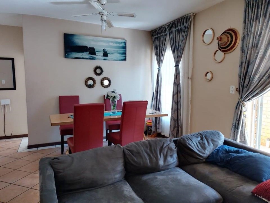 2 Bedroom Property for Sale in Equestria Gauteng