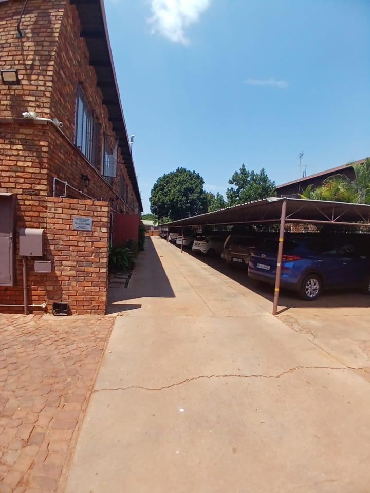 2 Bedroom Property for Sale in Pretoria North Gauteng