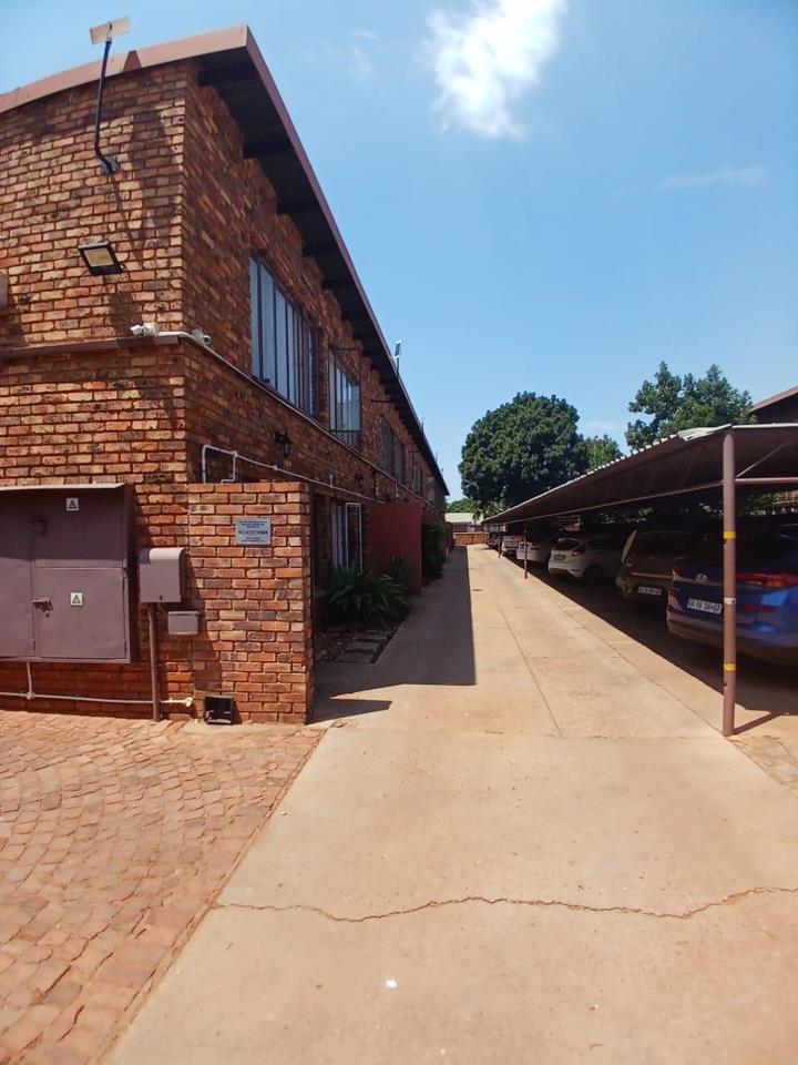 2 Bedroom Property for Sale in Pretoria North Gauteng