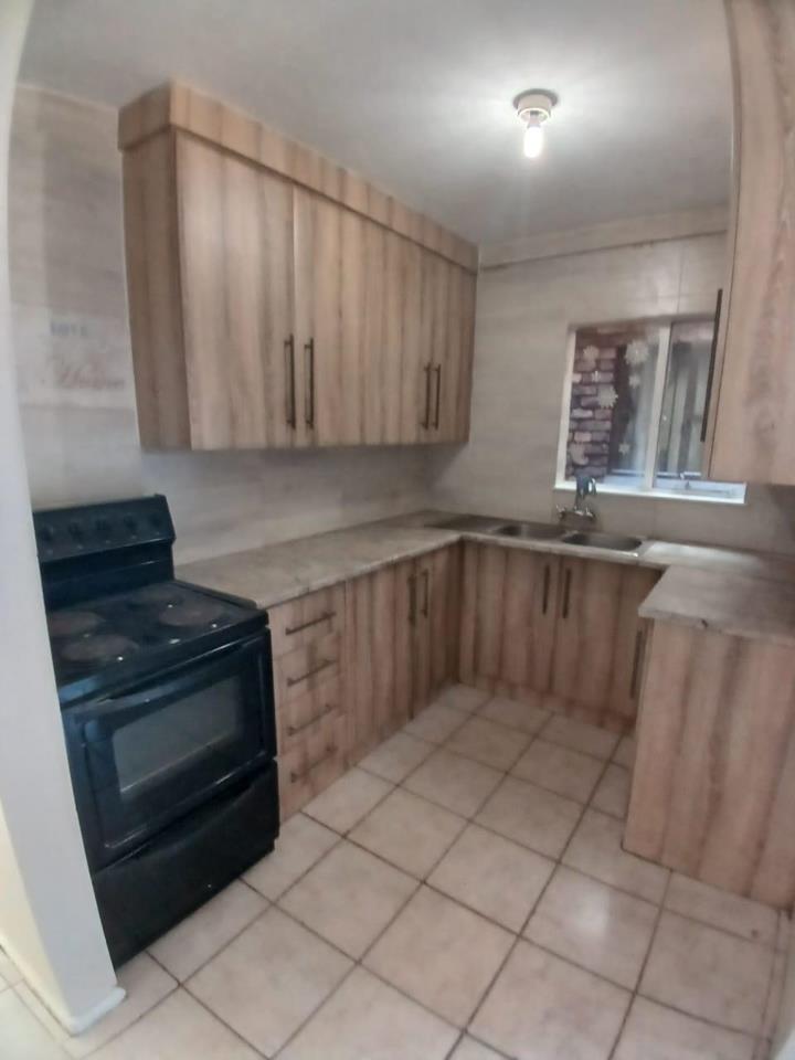 2 Bedroom Property for Sale in Pretoria North Gauteng