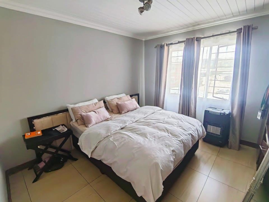 2 Bedroom Property for Sale in Andeon Gauteng