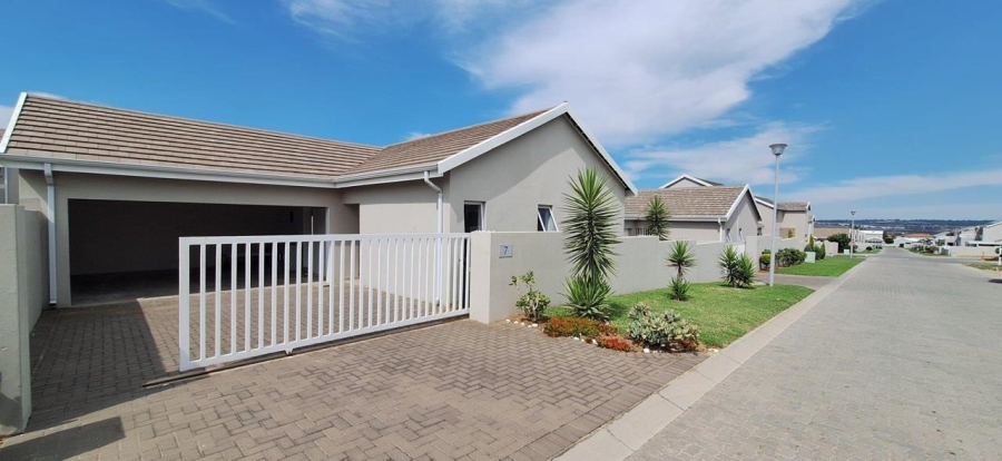 3 Bedroom Property for Sale in Blue Hills AH Gauteng