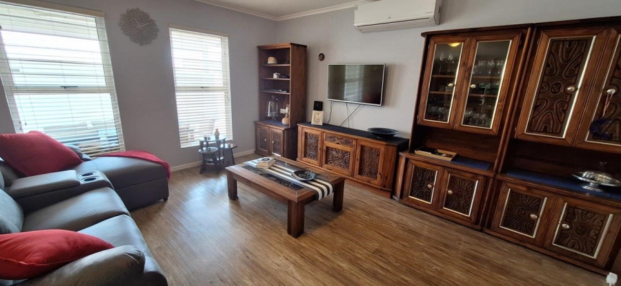 4 Bedroom Property for Sale in Blue Hills Gauteng