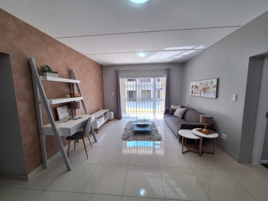 2 Bedroom Property for Sale in Blue Hills Gauteng